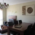Superior Helena's Porto Corner Вила-Нова-ди-Гая