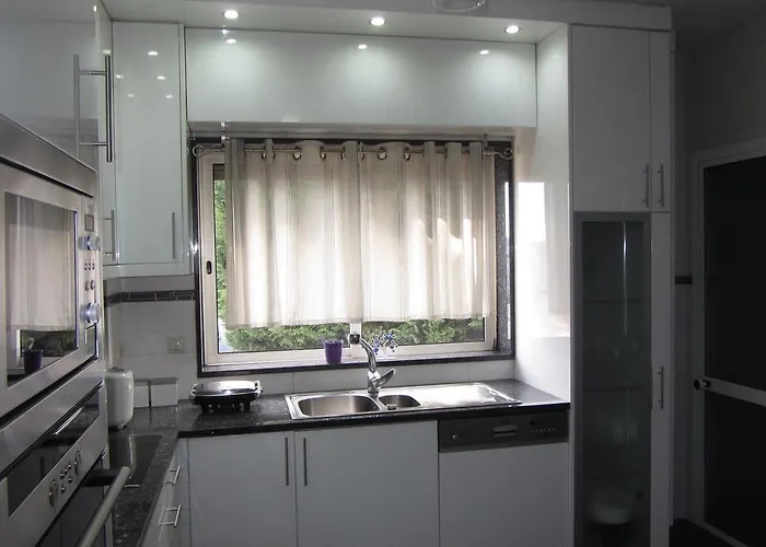 Superior Helena's Porto Corner *