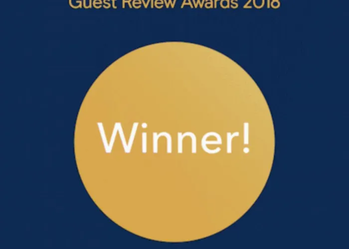 Superior Helena's Porto Corner